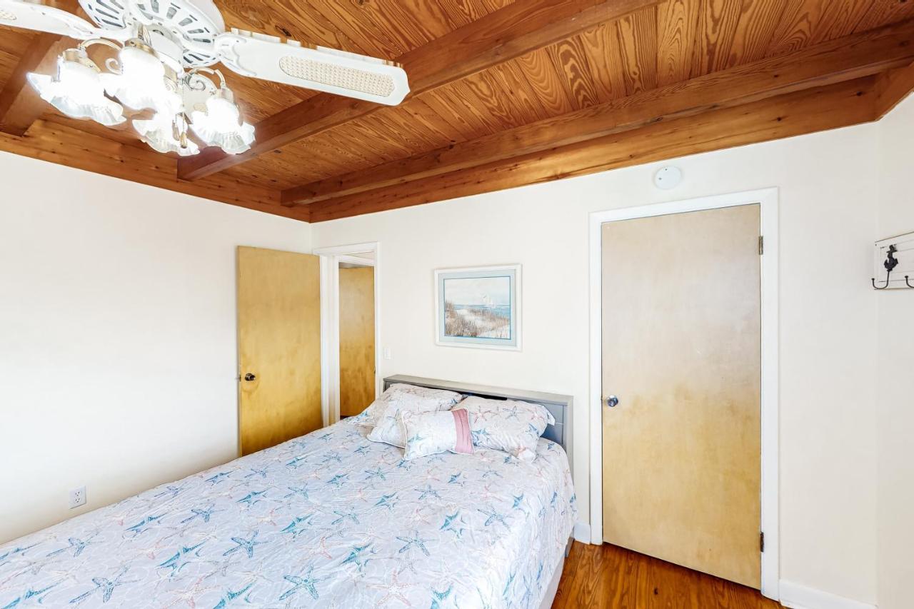 Ginny'S Coastal Cottage Oak Island Kültér fotó