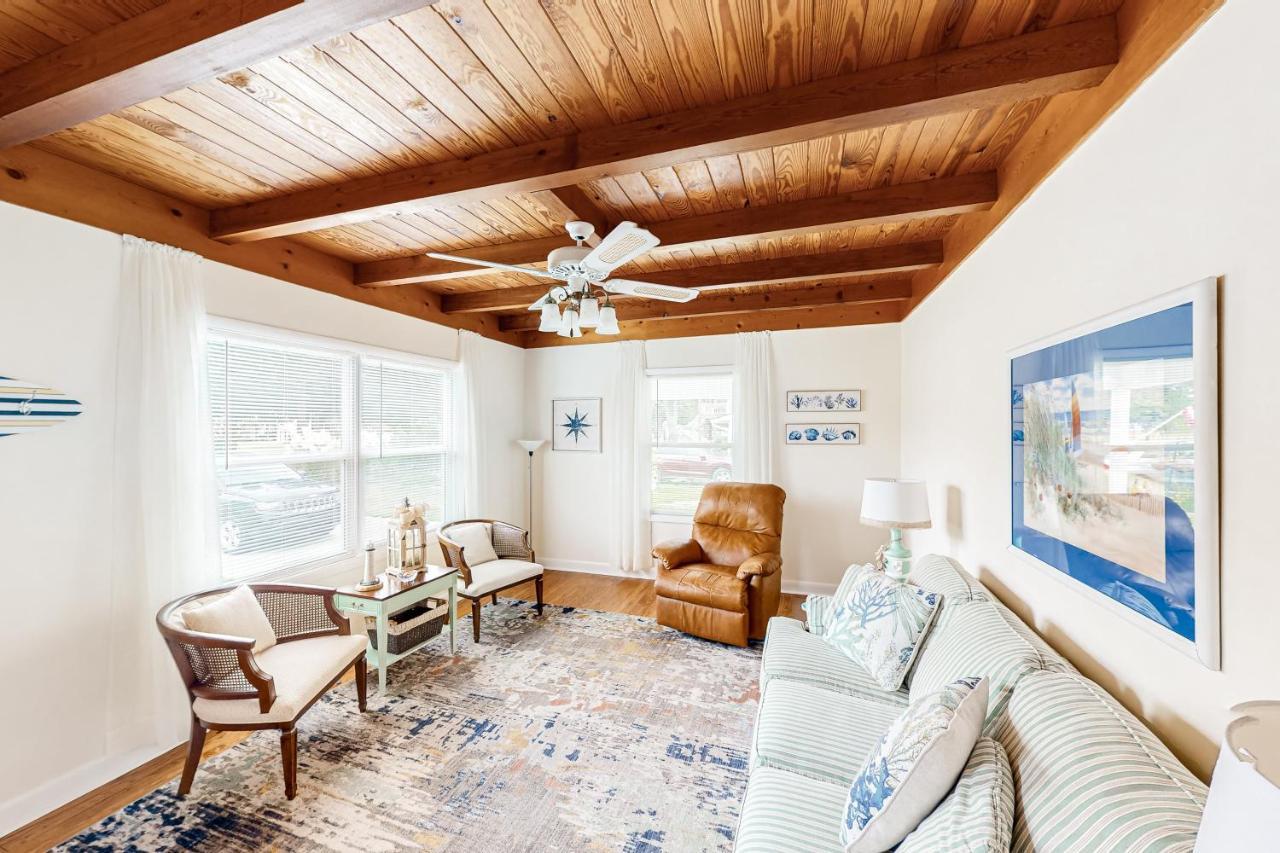 Ginny'S Coastal Cottage Oak Island Kültér fotó